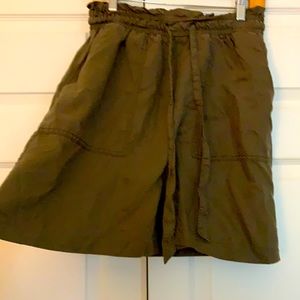 Olive bag skirt w pockets